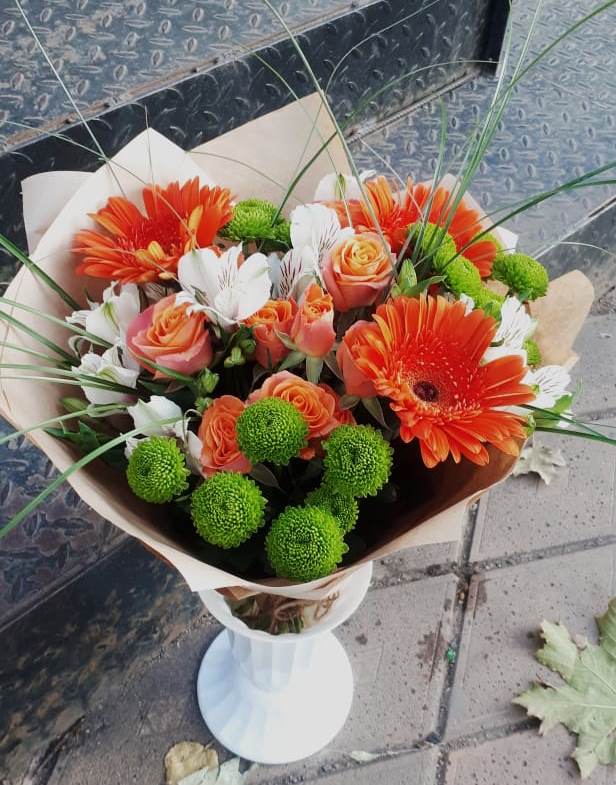 Букет цветов из: Герберы, Хризантемы, Альстромерии и Розы в Ванино