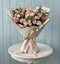 Букет цветов из:  Розы и Лизиантусы в Ванино