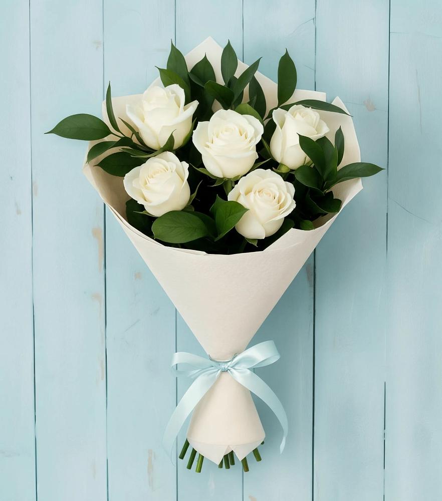 Букет цветов из: Розы в Ванино