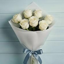 Букет 7 Белых роз Эдлесс Лав в Ванино