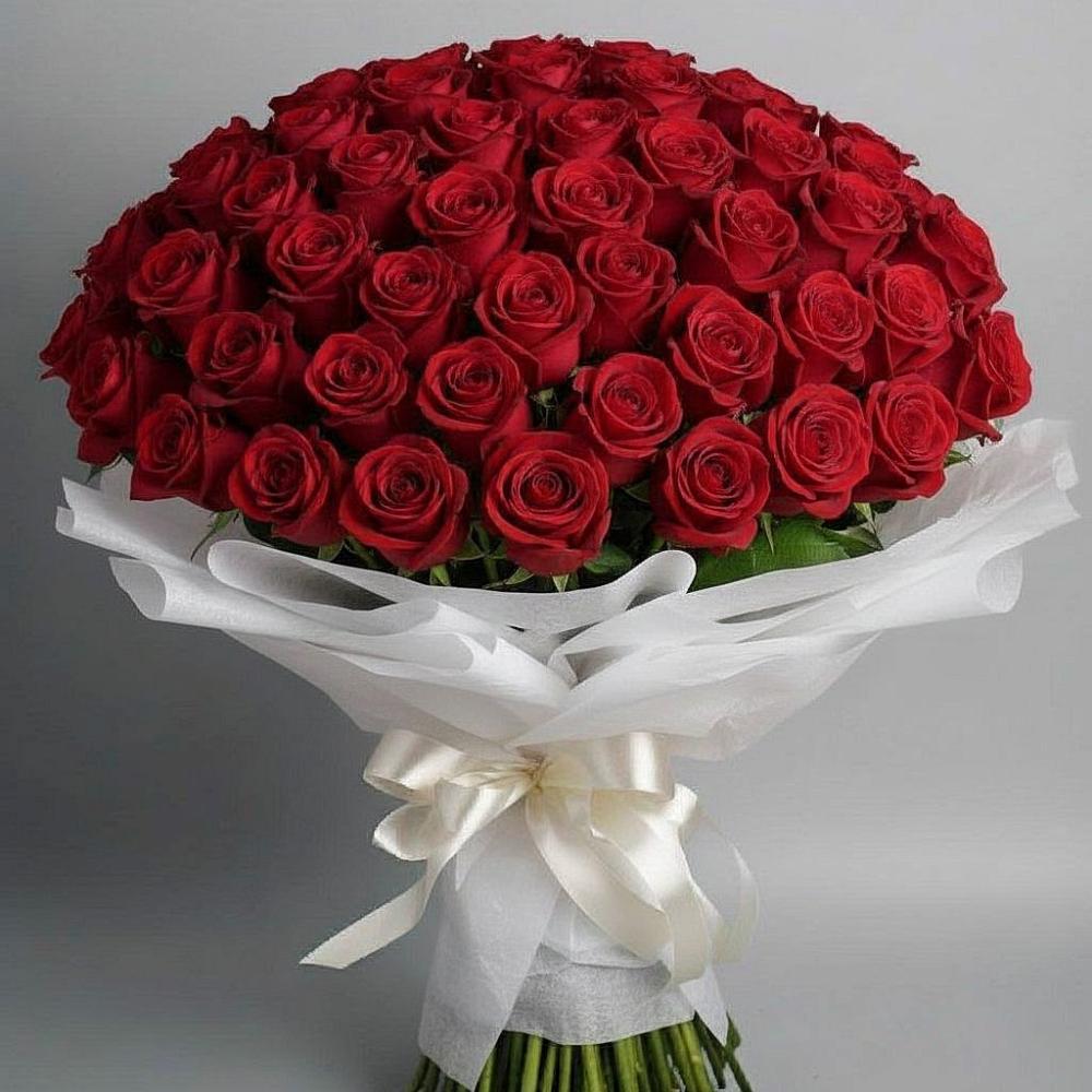 Букет 101 Красная роза Блэк Мэджик в Ванино