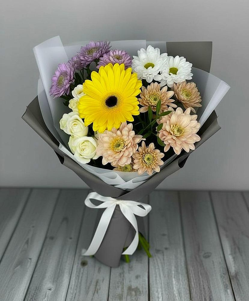 Букет цветов из: Розы, Герберы и Хризантемы в Ванино