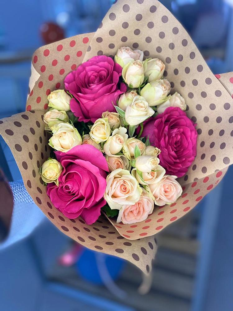 Букет цветов из: Розы в Ванино