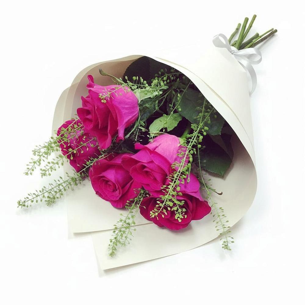 Букет цветов из: Розы в Ванино