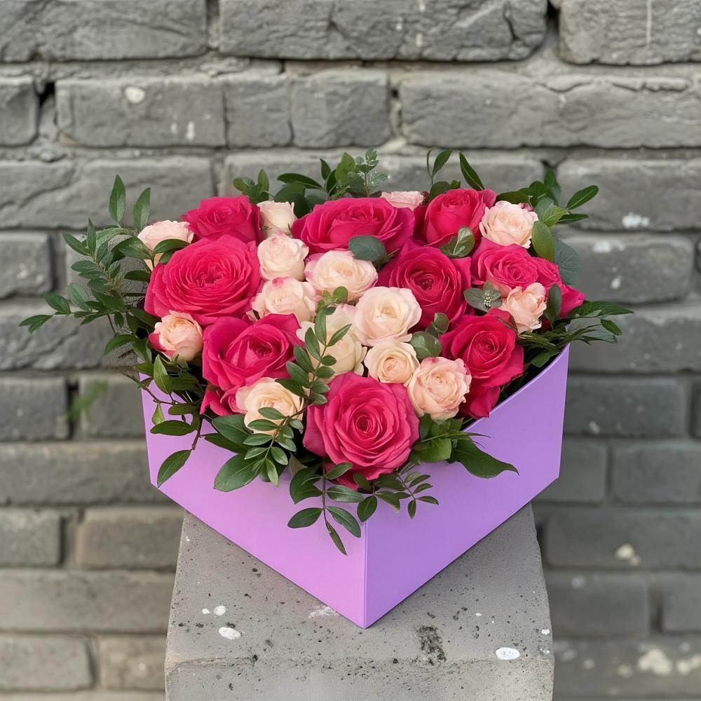 Цветочная композиция из Розы в коробке в Ванино