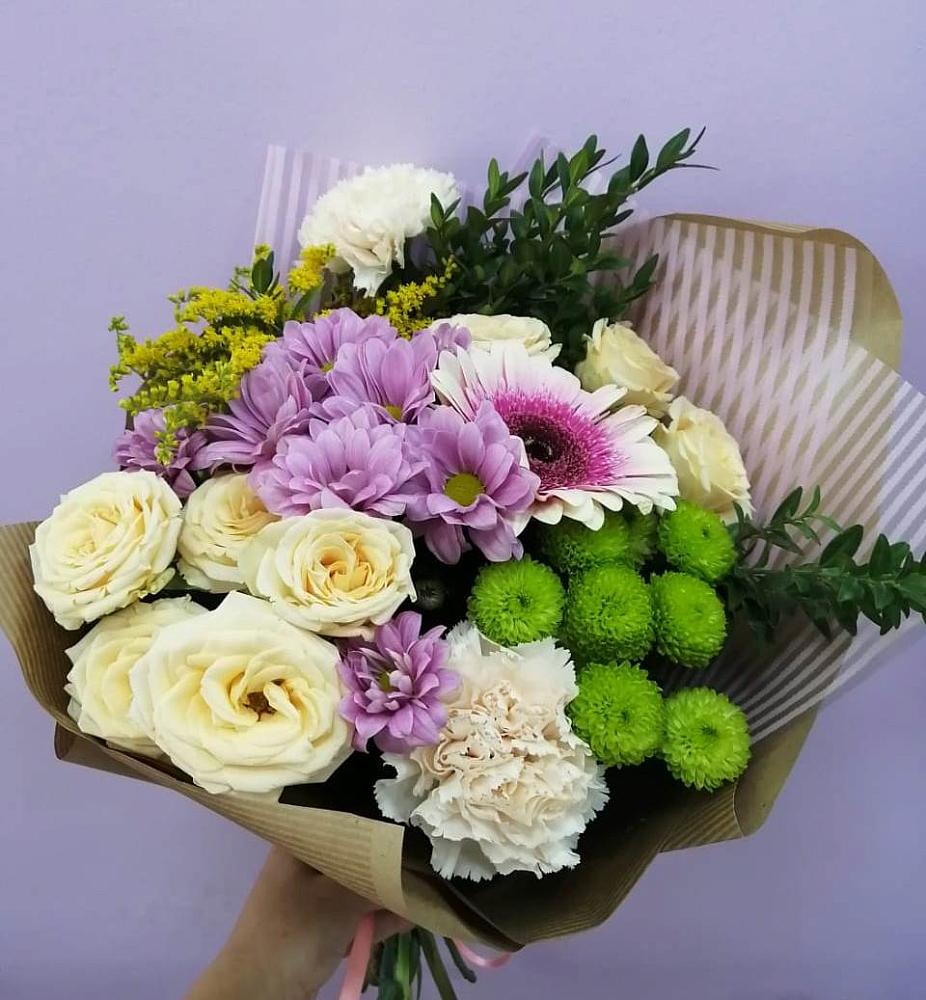 Букет цветов из: Хризантемы, Розы, Гвоздики и Герберы в Ванино