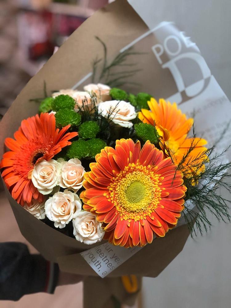 Букет цветов из: Герберы, Хризантемы и Розы в Ванино