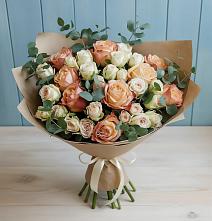Букет цветов из:  Альстромерии и Розы в Ванино